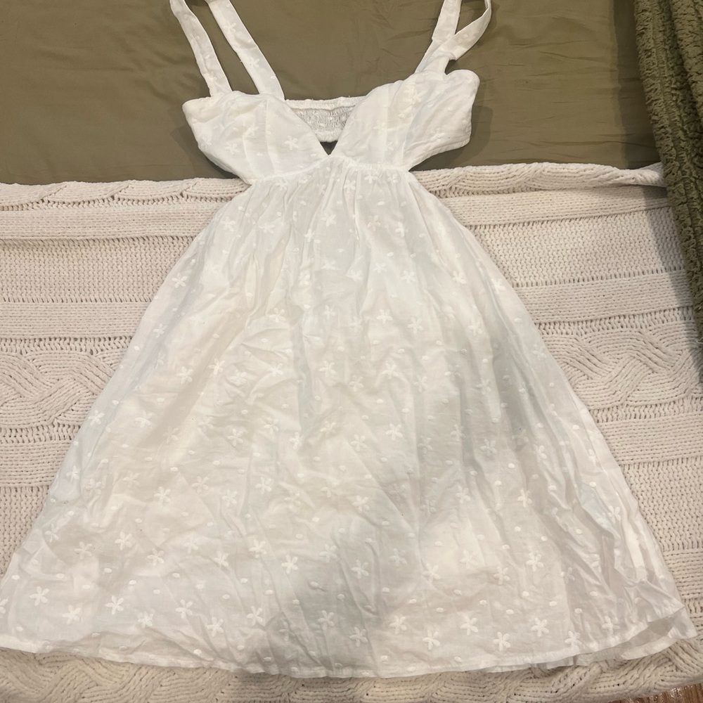 princess polly white dress size 4, perfect condition!